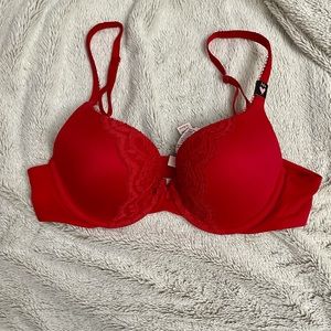 New! Victoria’s Secret bra